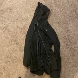 Oakley hoodie. Size L, runs true.